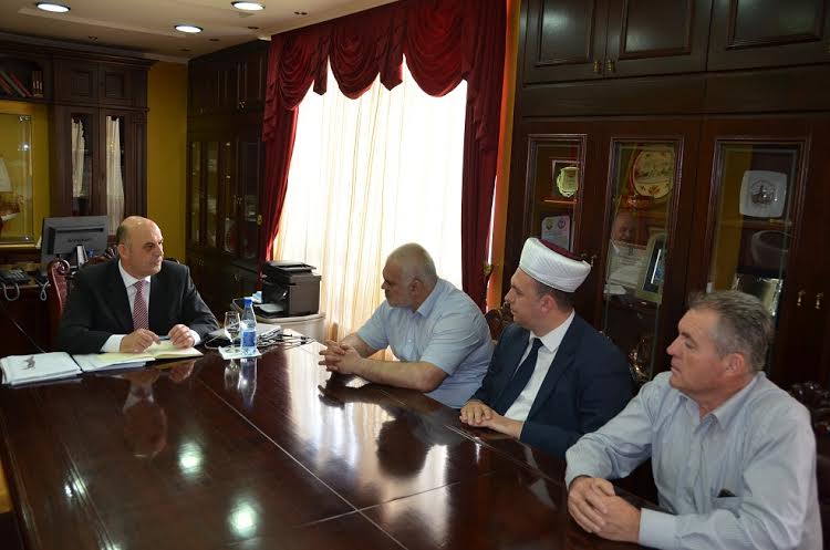 Cungu takohet me krerët e Bashkësisë Islame të Ulqinit