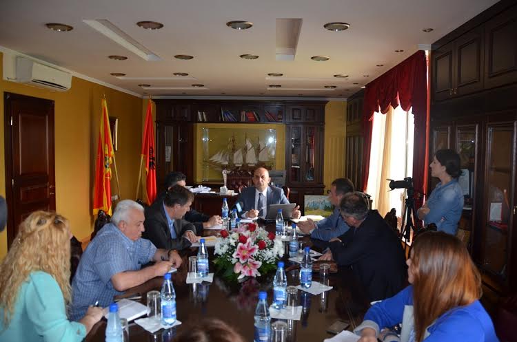 Cungu: Konsolidimi konsekuent i financave është i domosdoshëm