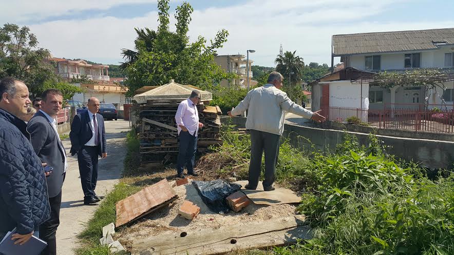 Nazif Cungu njihet me shqetësimet e banorëve te  Bashkësisë Lokale Nr2