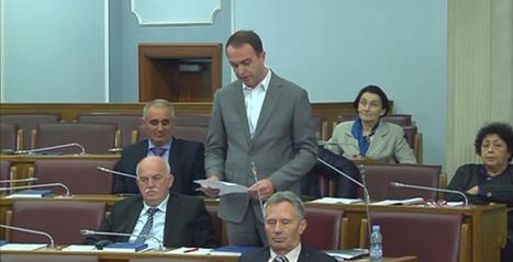 Gjeloshaj: Vazhdon betejën e tij kundër fjalorit të Akademisë Malazeze – Video