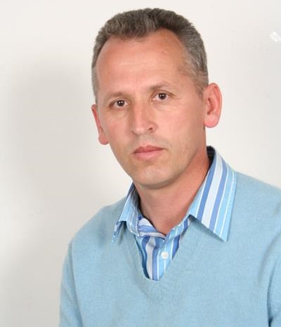 Haxhi Shabani nga Ulqini prezantohet me poezi në gjuhën malazeze në Podgoricë