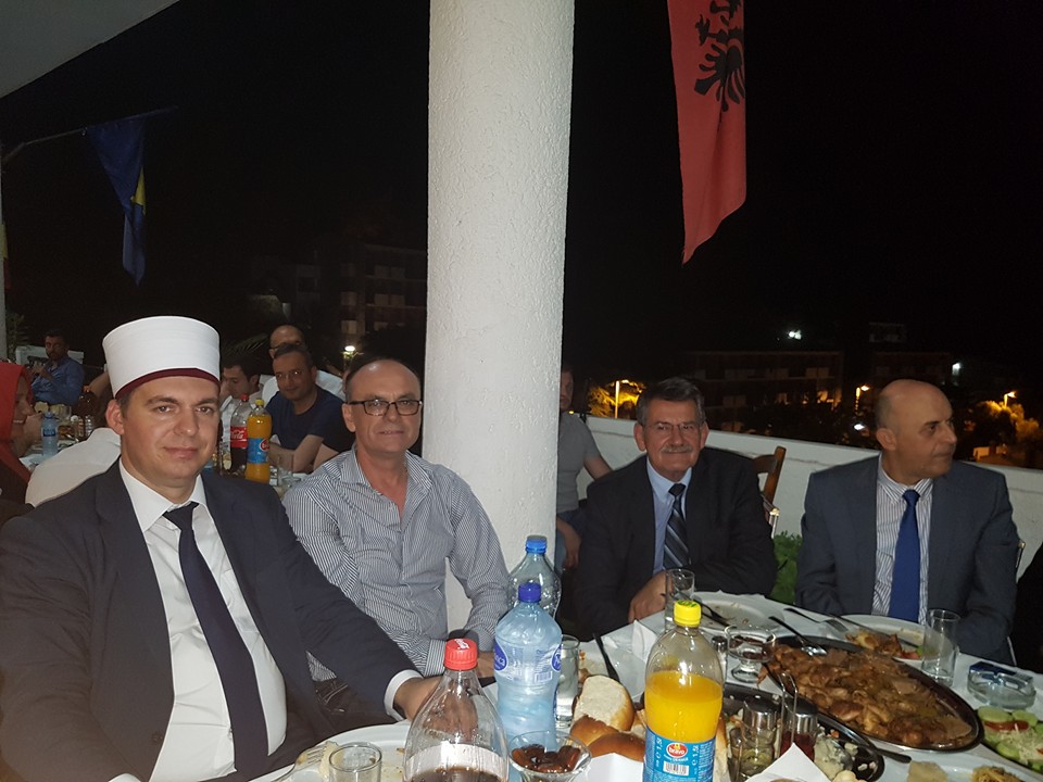 Iftari i bashkon të gjithë në Ulqin, pozitë e opozitë, myslimanë e krishterë + Video