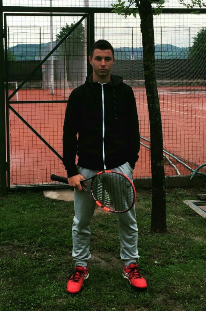 Cungu në finalen e turneut të HEAD Cup Bruchköbel Germany