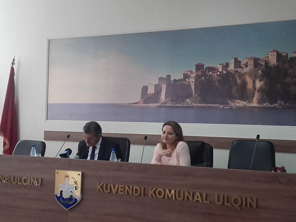 Opozita në Ulqin: Zyrtarët shkelin ligjet dhe manipulojnë lokacionet
