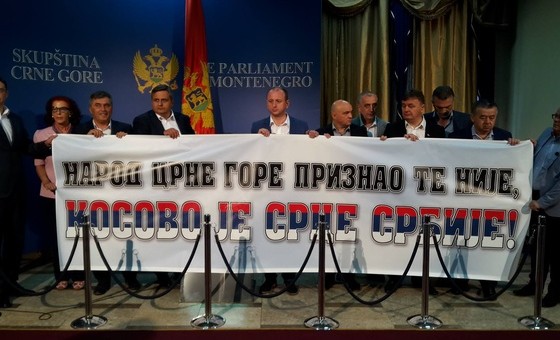 Sot Parlamenti Malazez “Flet” Shqip