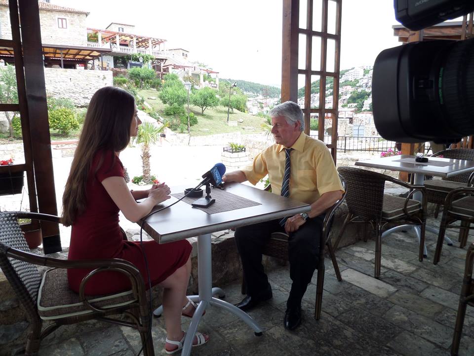 Intervistë me Ismet Karamanagën nga Qyteti i vjeter i Ulqinit – Video