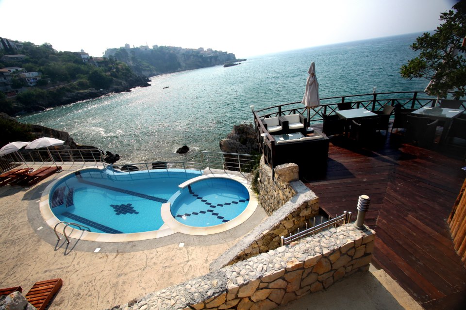 Erkan Petekkaya-Apartament-ENEIDA-Ulcinj-Ulqin-Montenegro-4