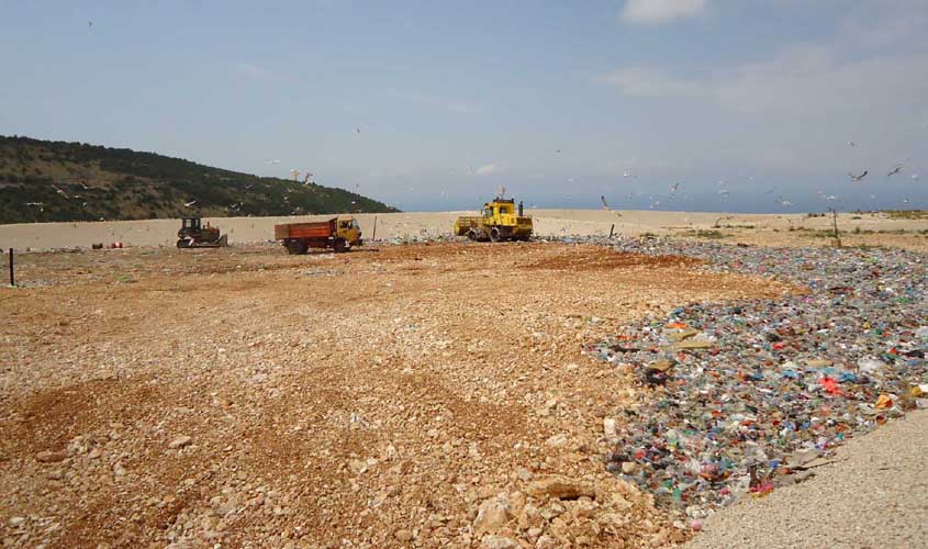 Na Možuri između Bara i Ulcinja, dnevno 150 tona otpada iz Budve