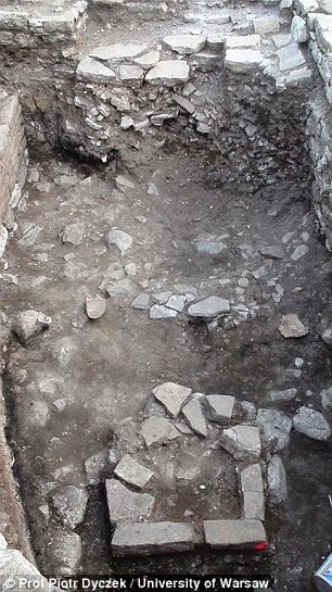 Pallati i mbreti Bardhyl dhe mbretëreshës Teuta të ilirëve-1