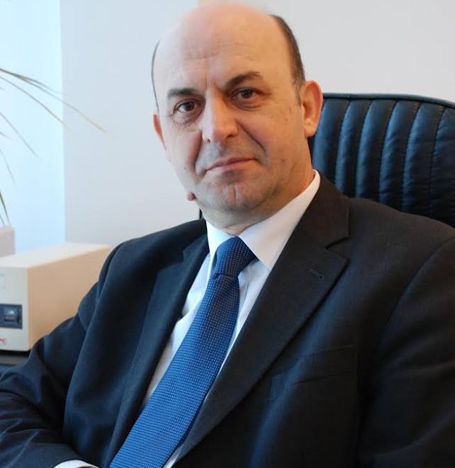 Nazif Cungu bënë homazhe për Dritëro Agollin