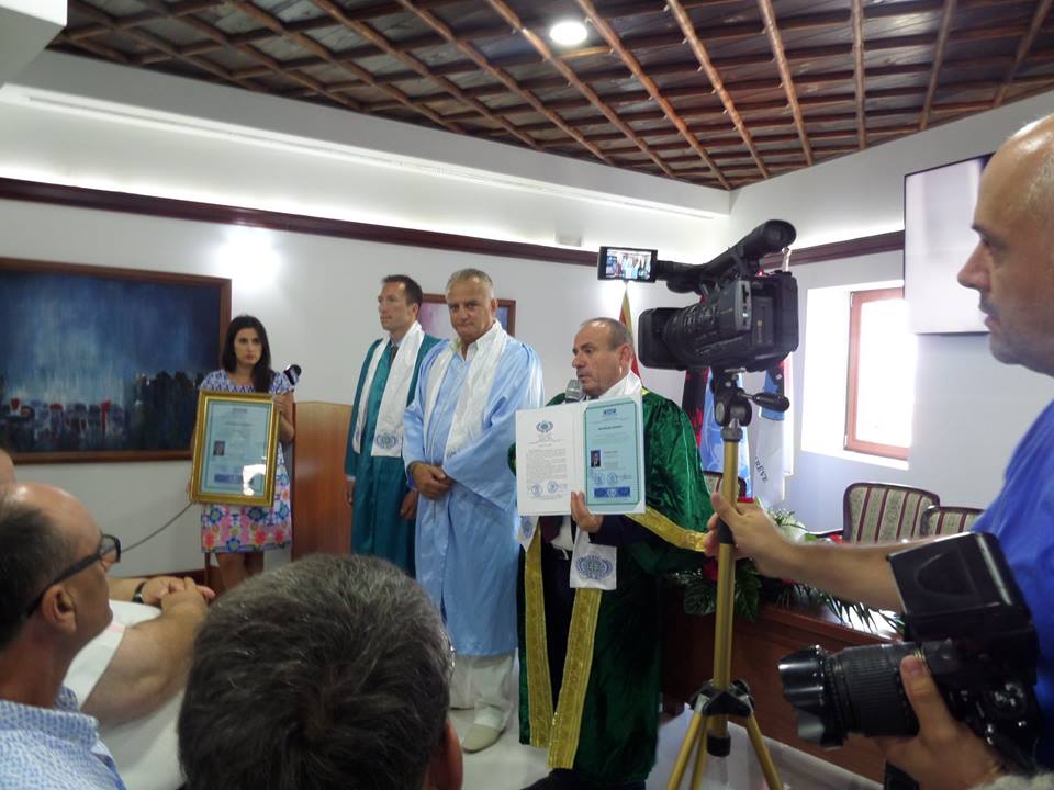 Zenka nderohet me titullin -Misionar Paqeje-2