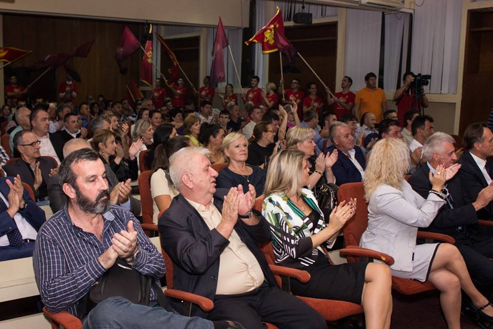 Skender Elezagić Forci: Da li je podrška Vladi cijena koju građani treba da plate zbog vaših interesa?