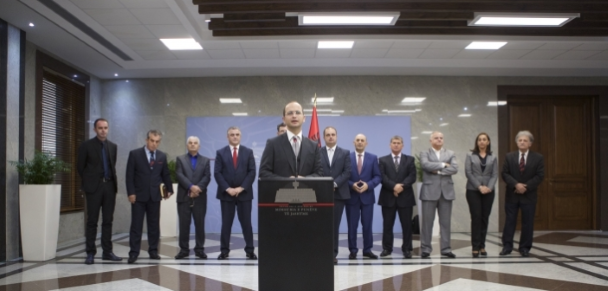 Tirana “bekon” koalicionet shqiptare në Malë të Zi – Video