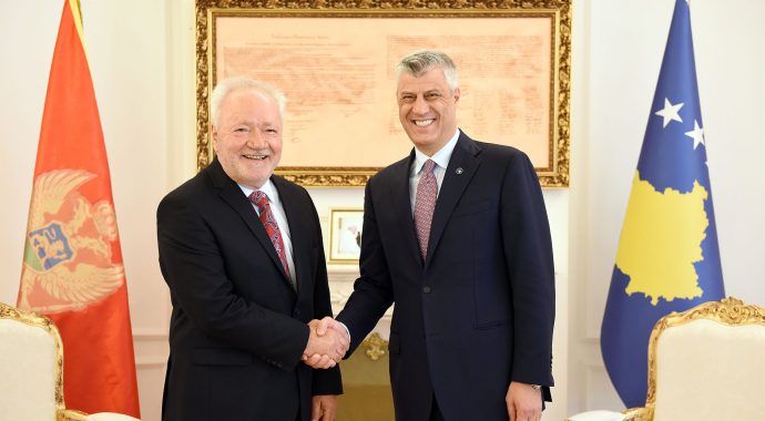 Ferhat Dinosha ambasadori i parë i Malit të Zi në Kosovë