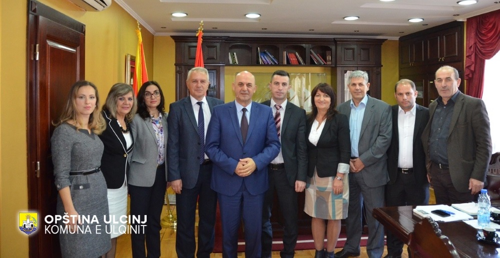 Zyrtarë të komunave të Kosovës vizitojnë Ulqinin