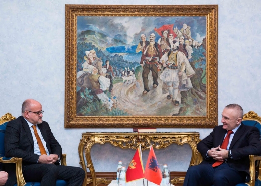 Ilir Meta pret ministrin e jashtëm të Podgoricës