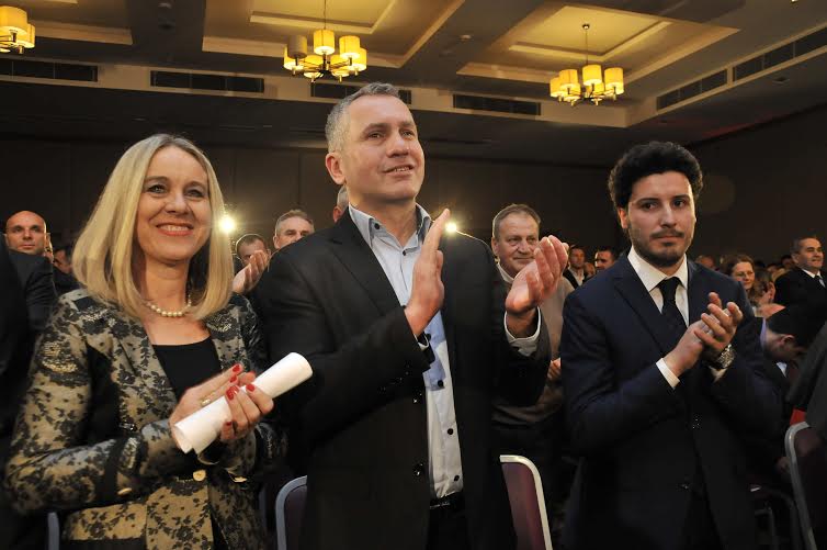 Dritan Abazoviq, kandidat për kryetar të URA-s – Video