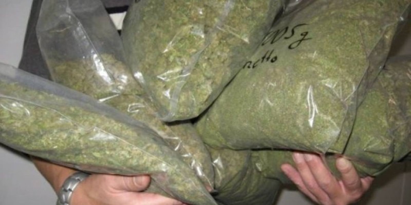 Arrestohet 30 vjeçari, kapet në doganë të Muriqanit me 30 kg kanabis
