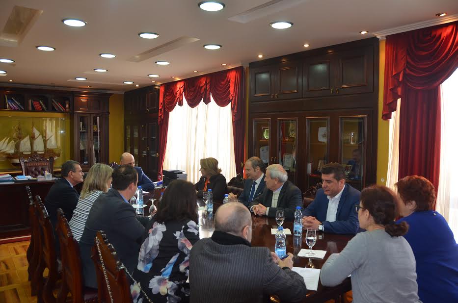 Cungu pret anëtarët e Komisionit për politikën e jashtme të Republikës së Shqipërise-1