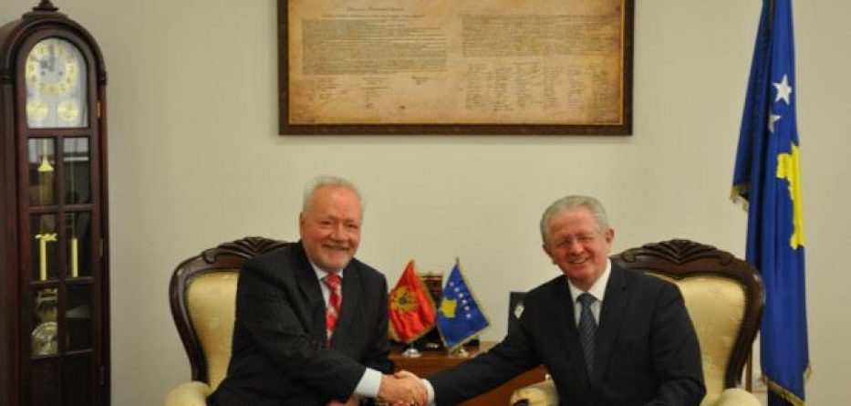 Dinosha – Hyseni: Kosova bashkëpunon me Mali e Zi në luftën kundër terrorizmit
