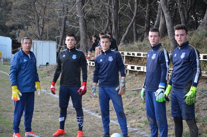 Përfaqësuesja U-19 mbajti stërvitjen e parë në Ulqin-1