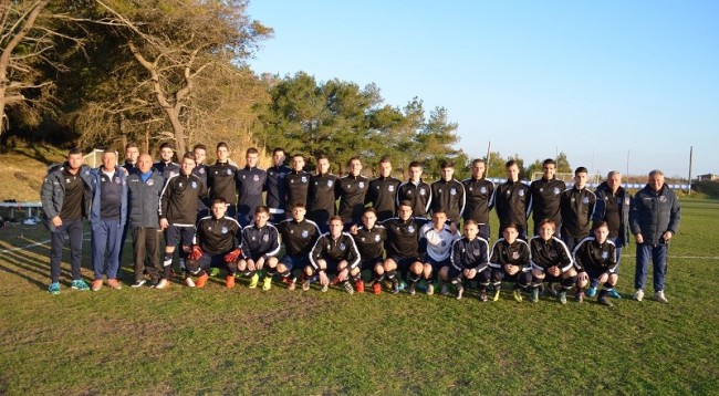 Përfaqësuesja U-19 mbajti stërvitjen e parë në Ulqin (FOTO)