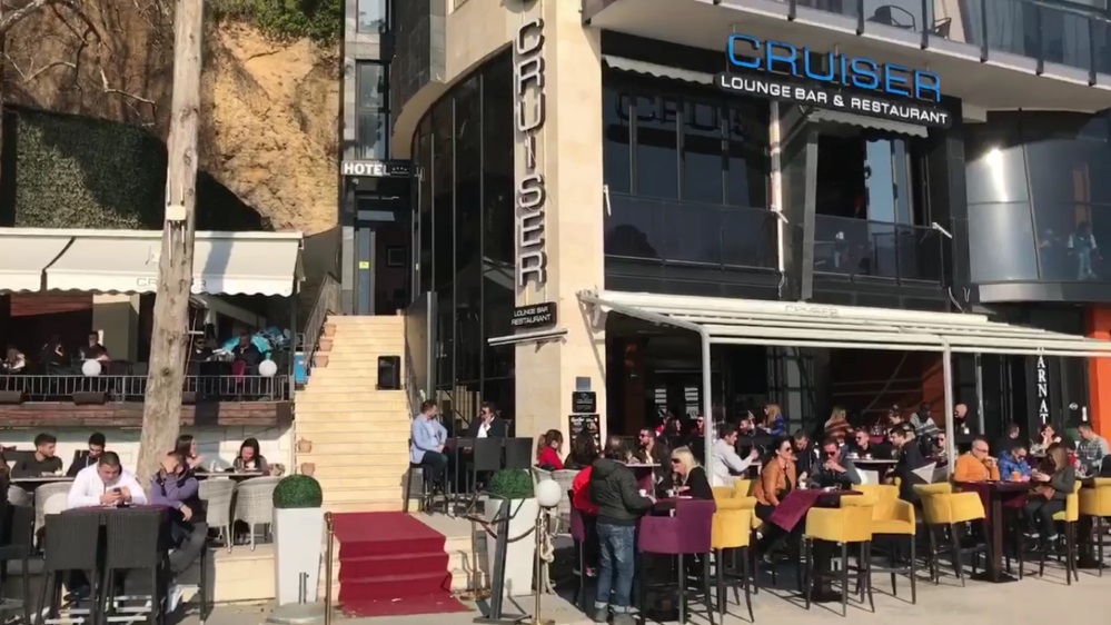 Sot ditë pranvere në Ulqin, temperatura të larta 15°C – Video