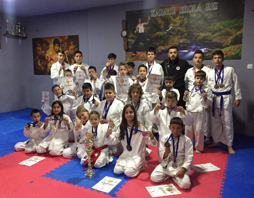Karate Club REI, renditet ndër klubet më të mira në Turneun ndërkombëtar “Ulqini Oppen 2017”