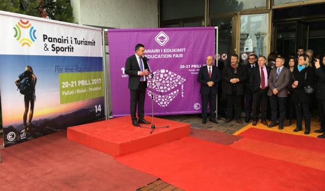 Kryetari Cungu në Prishtinë po mer pjesë në panairin ndërkombëtar te Edukimit, Turizmit dhe Sportit
