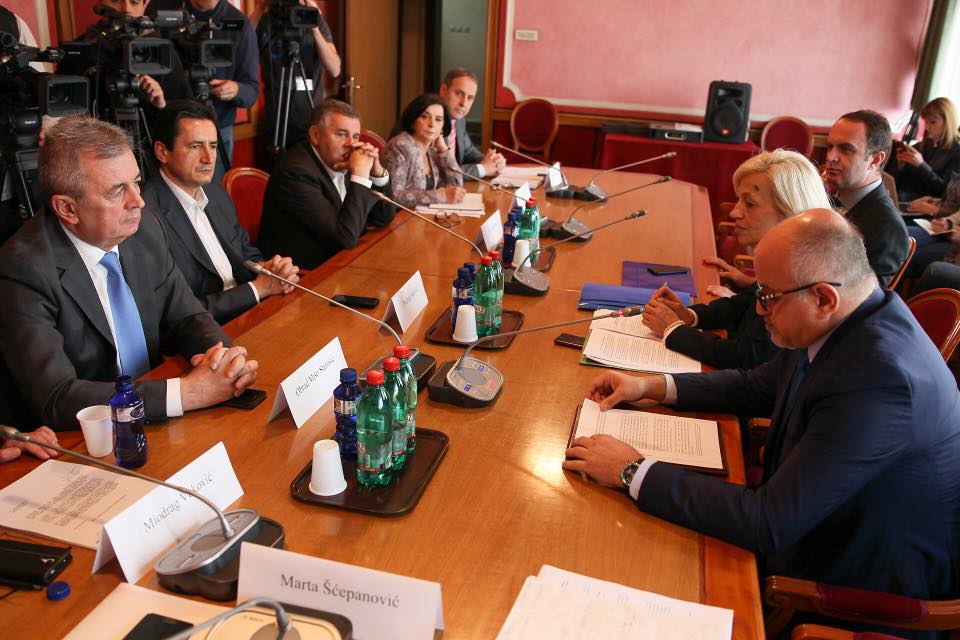 Gjeloshaj: Në Parlamentin e Malit të Zi u votua ligji i cili definon Tuzin Komunë të Plotë