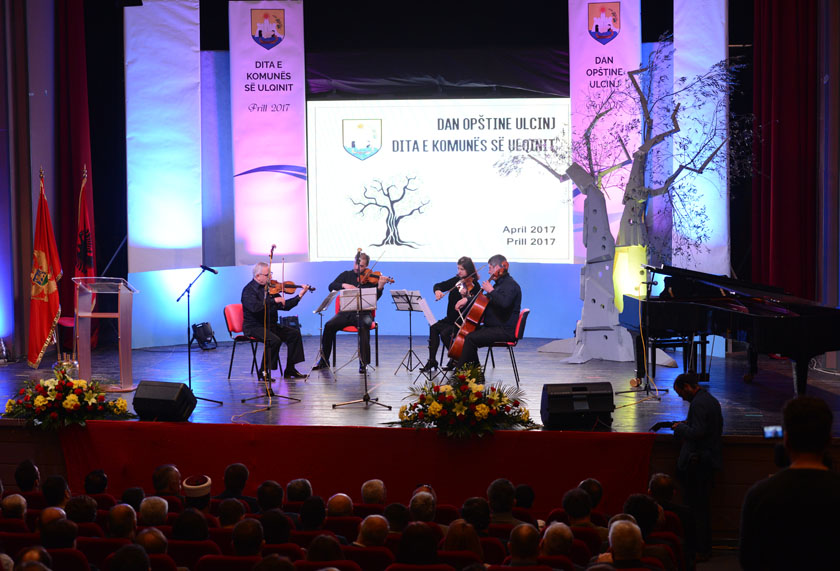 Presidenti Bujar Nishani në festimet e Ditës së Komunës së Ulqinit-2