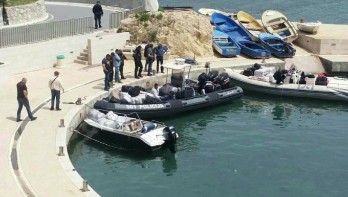 Kapet sasi e madhe droge në Ulqin, Sekuestrohet 1.5 ton drogë