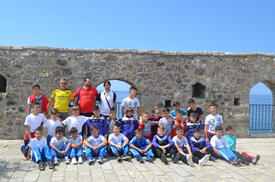 Manifestimet Ditet e Shen Ndout nje tradite e vecante per qytetin tone