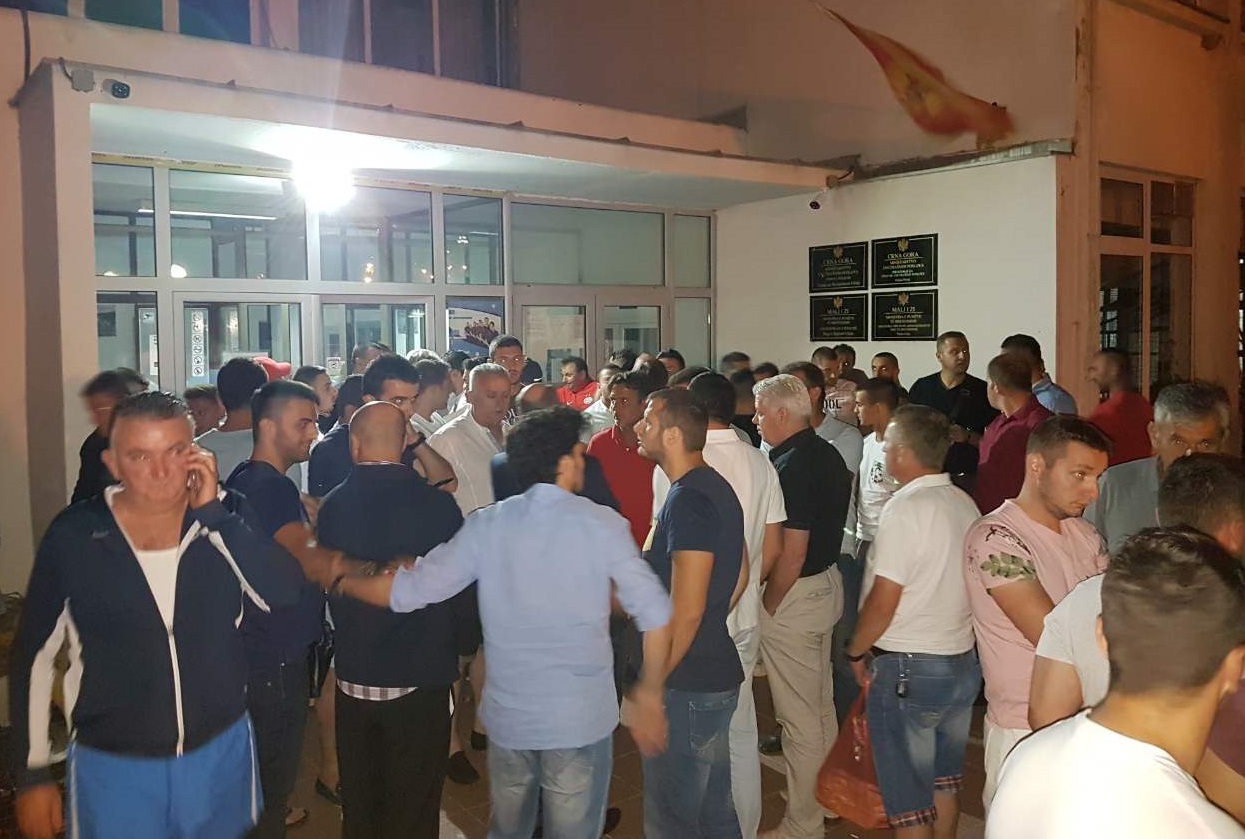 Policija Saopštila: U Ulcinju tražili sumnjiva lica – Video