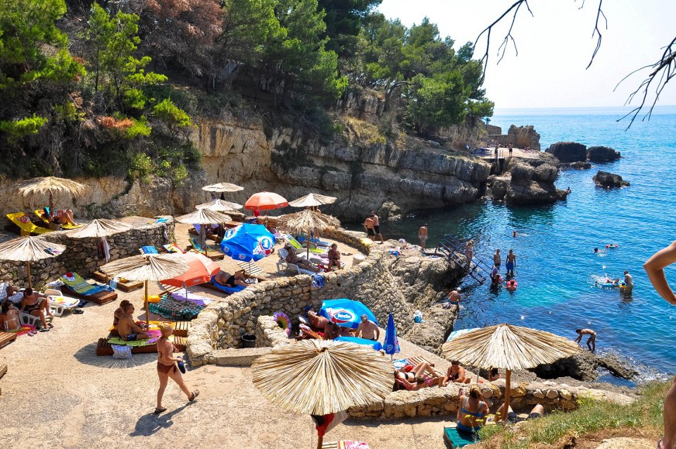 Suncobran Plaza Albatros Ulcinj