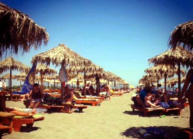 Suncobrani Plaze Tampico Beach Ulcinj