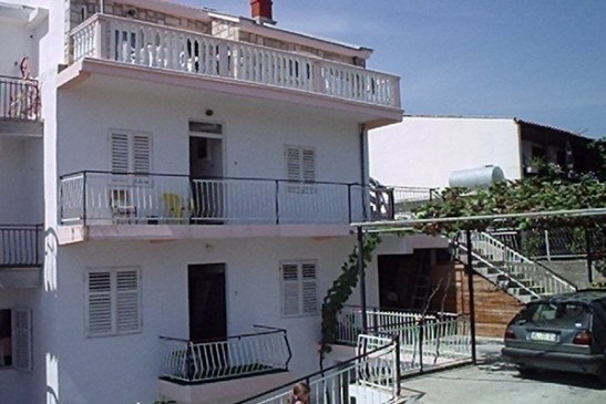 Cobi House Olcsó apartmanok Ulcinj Montenegró-