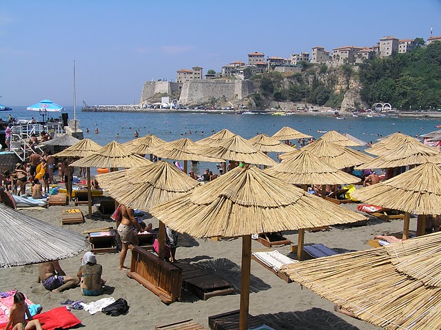 small beach ulcinj_montenegro