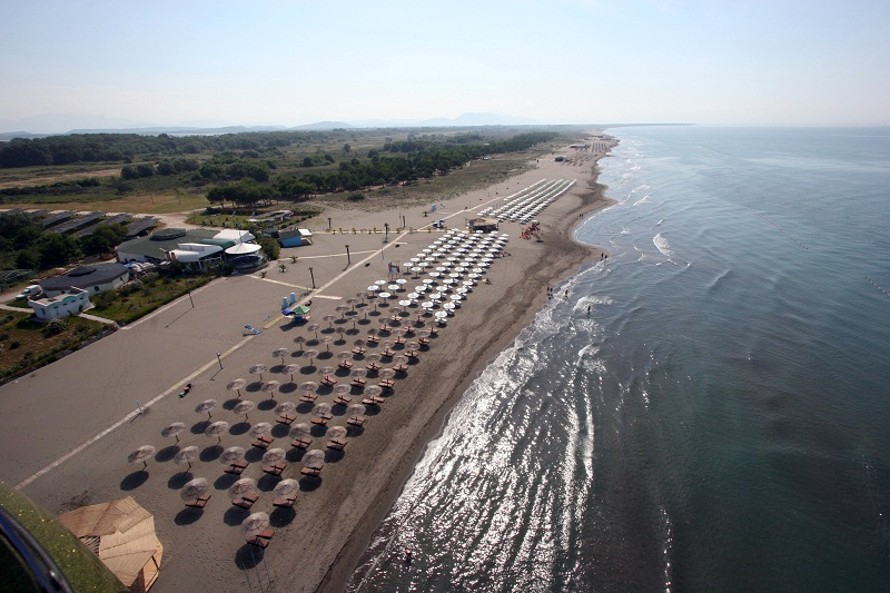 Landscape-of-beach-Tropicana-Ulcinj