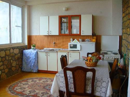 Apartments-Bushati-Antigona-Ulcinj-Montenegro-12