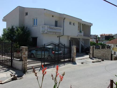Apartments-Cejoviq-Ulcinj-Montenegro-2