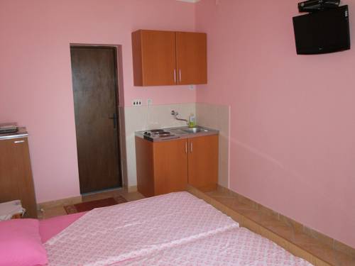 Apartments-Cejoviq-Ulcinj-Montenegro-8