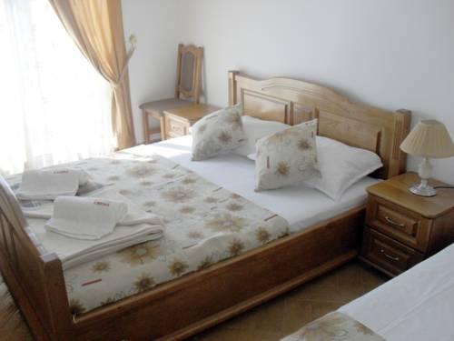 Apartments-Croma-Ulcinj-Montenegro-8