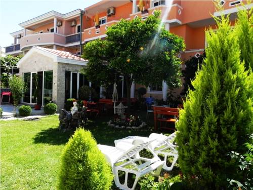 Apartments-Holiday-Ulcinj-Montenegro-4