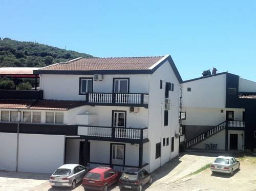 Apartments-Marleku-Ulcinj-Montenegro-5