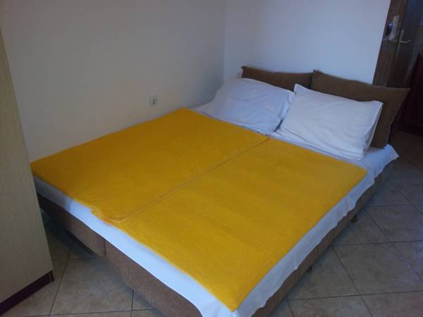 Apartments-Tara-Ulcinj-Montenegro-4