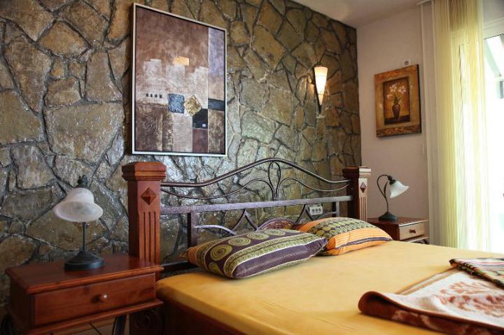 Apartments-Tati-Ulcinj-Montenegro-4