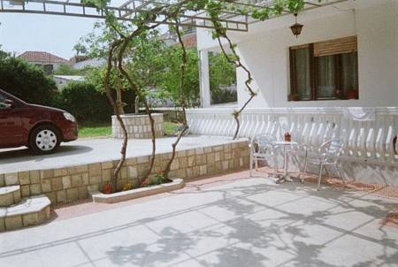 House-Dino-Ulcinj-Montenegro-2