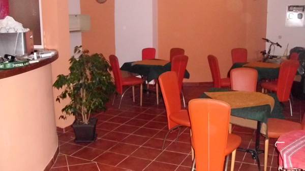 Pansion-Aska-Ulcinj-Montenegro-13
