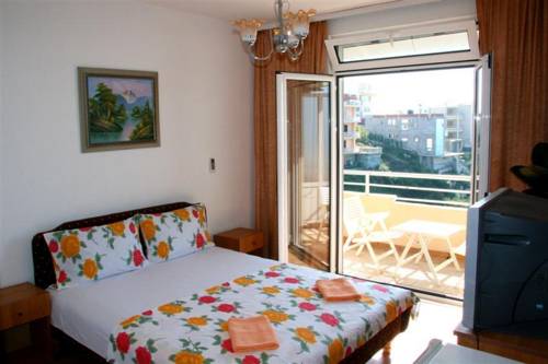 Rooms-Adriatic-Ulcinj-Montenegro-2